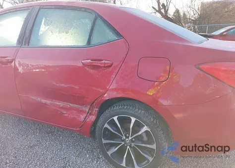 2018 Toyota Corolla L z USA, uszkodzony, nr VIN 2T1BURHE7JC027074